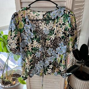 H&M Floral Puff Sleeve Blouse - Blue and Green ($5 in bundle of $20+)